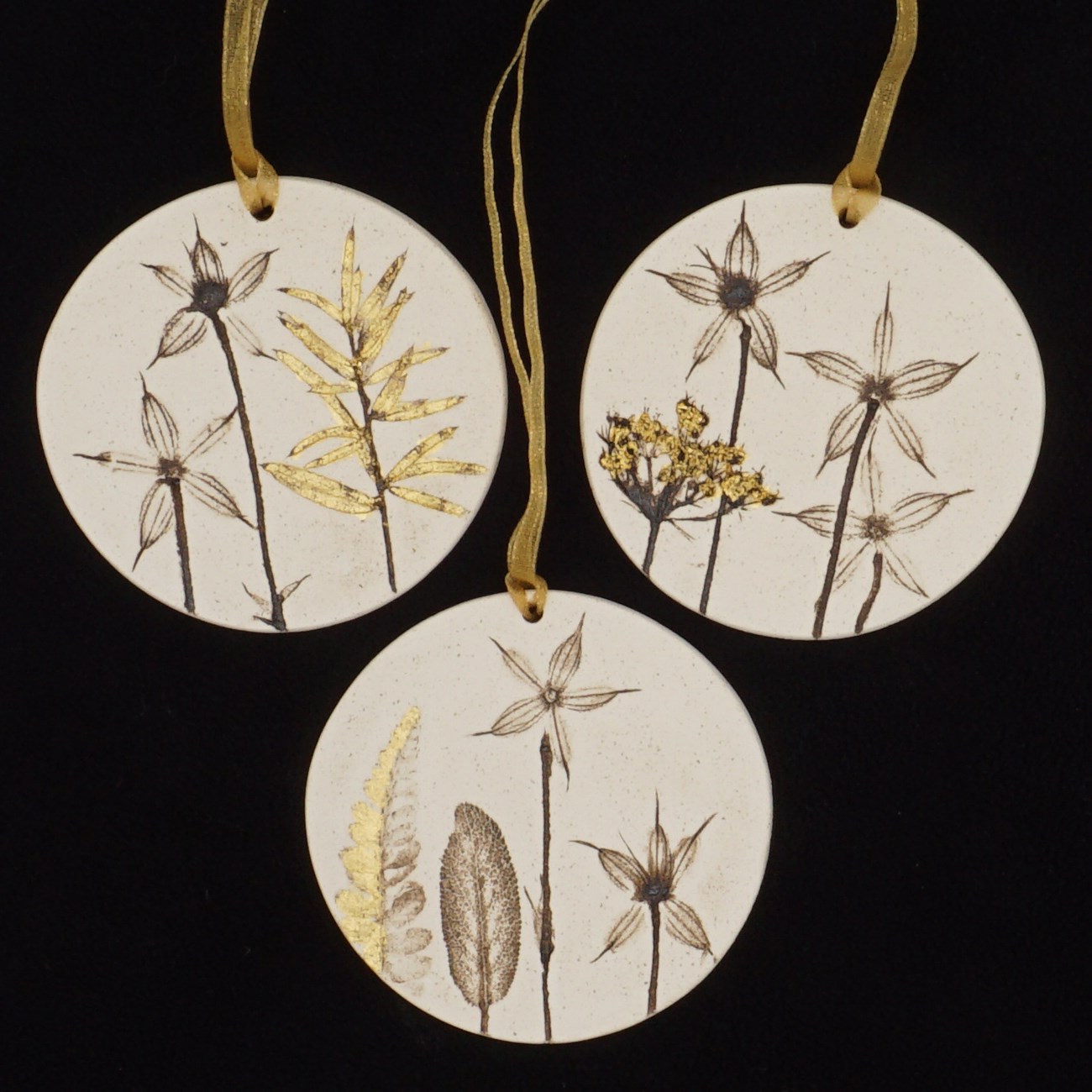 Three 7cm Round Hanging Botanical Tiles With 24ct Gold Leaf