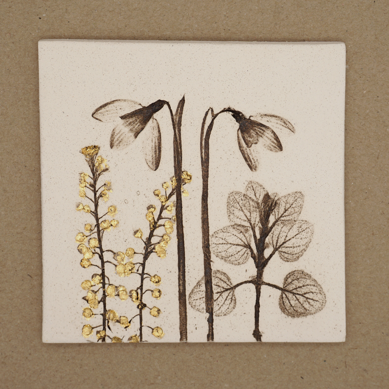 10cm Square Snowdrop Tile With 24ct Gold Leaf